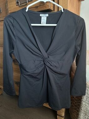 Tommy Bahama Black Twist-Front Long Sleeve V-Neck Top